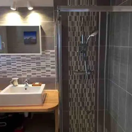 בית נופש Petite Maison Centre-ville Les Bains
