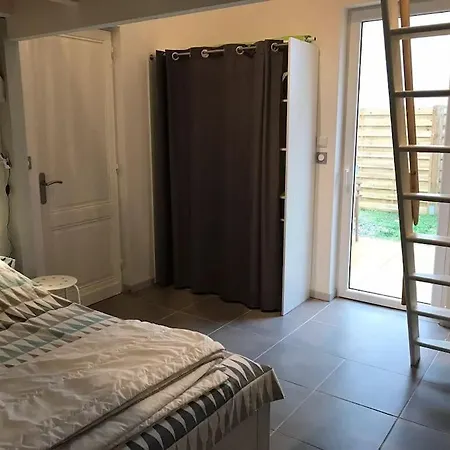 Petite Maison Centre-ville Les Bains בית נופש אנדרנוס-לה-באינס